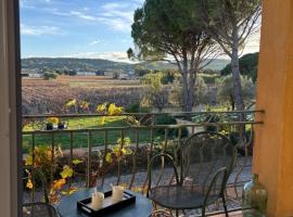 Le Mas des Vignes en Drome provençale, hôtel à Rochegude