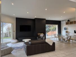 Villa Belvédère - Jacuzzi, Billard, Garage & Vue, hotel v destinaci Le Mans