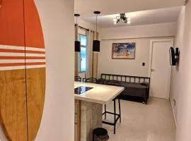 Frente a praia Embaré - Vaga, Ar Condicionado e Lava e Seca - APTO 305