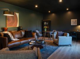 Trailhead by Weekender, hotel near Adirondack Regional Airport - SLK, Tupper Lake