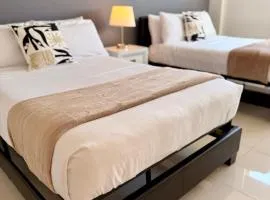 SPECIAL Beautiful Modern Beach Condo
