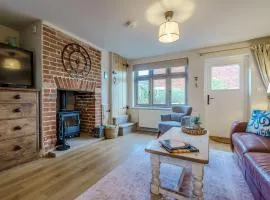 Salty Dogs, Dog Friendly Cottage, 2 Mins from Winterton Beach