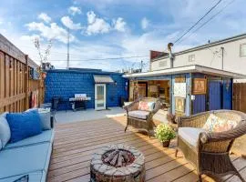 ArBoCo Downtown Murphy House with Courtyard!