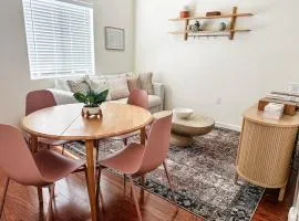 3rd St Casita