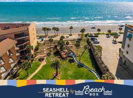 Galveston में, होटल Seashell Retreat - Beachfront Condo with Pools and Cabanas