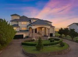 Sunrise Villa - Bayfront Heated Pool Luxury Villa