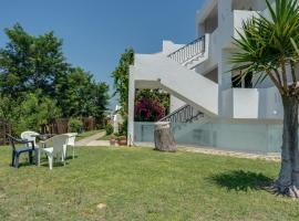 Ilios and Irene 8, Cama e caf&eacute; (B&B) em Mastihari