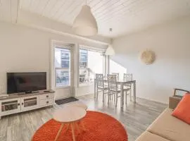 A two-room apartment with a sauna close to the beach and services