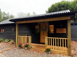 Blackwood - Luxury cottage surround by woodlands, villa a Byfleet