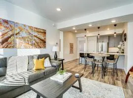 7 Mi to Park City Mtn! Multi-Level Unit with Balcony