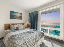 Pool and Hot Tub Ground Floor Studio - Oceanfront - Full Kitchen - Patio