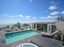 Bafureira 22 Rooftop, hotel in Parede