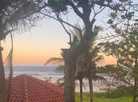 Pousada Pé na Areia Itanhaém, ξενοδοχείο σε Itanhaem