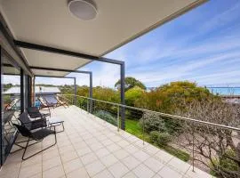 Ocean Views at Echo Beach - Somers