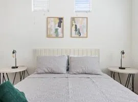 Private Room Close To Irvine, Disneyland & Beaches