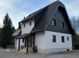 Plitvice Falls Cottage, guest house in Plitvica selo