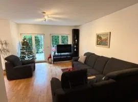 Oase mit großer Terrasse Ihr gemütliches Zuhause im Grünen nähe Köln