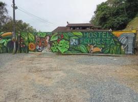 Hostel pousada floresta, hotel v destinaci Joinville