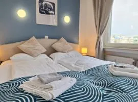 Harbour Pearl 2 Room Apartment and Kitchen