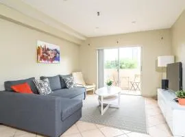 Sunny Isles 1 Bedroom Free Parking Close to Beach