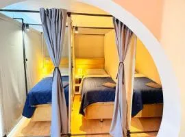 Уютный Новый ХОСТЕЛ с отдельными кабинками в центре