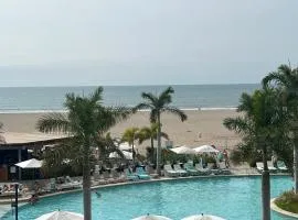 2 bedroom Grand Luxxe