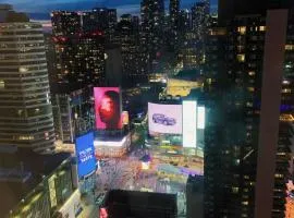 The Vicky - Centre of Attention - Location Design