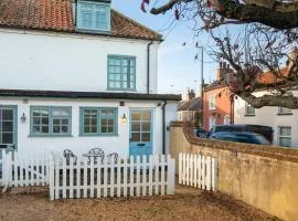 Cosy Cottage by the Quay