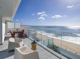 Premium Beachfront 2BD AC WiFi Ocean Balcony, hotel v destin&aacute;cii Arma&ccedil;&atilde;o de P&ecirc;ra