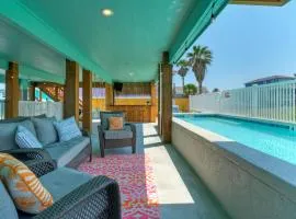 Private Pool Free Golf Cart 3 Blocks to Town Tequila Tides by AvantStay