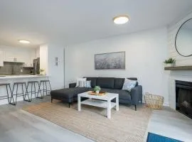 Cranberry Apres Nest Bright Reno Near Blue Mtn