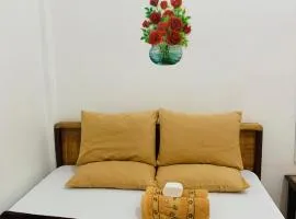 Queen's Room Rental 1