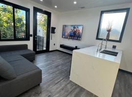 Burbank - Starlight Hills Private Luxury Guest House, hotel a Burbank