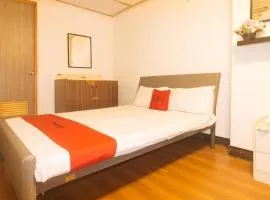 RedDoorz at Emperor Manila Boutique Hotel