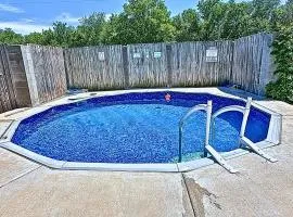 Texas Speedway Retreat: Desk + Cowboy Dipping Pool by Vacation Your Way