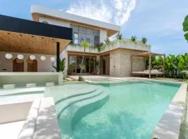 Villa Cavallaro - Stunning 3BR Villa with Pool