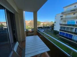 Appartement 2 pièces proche plage avec parking - FR-1-837-66