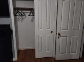 2 Beds - Work & Study - NYC - EWR - Walk to Train