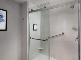 Hyatt Place Toronto Airport, hotel near Toronto Pearson International Airport - YYZ, Toronto