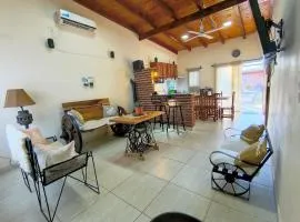 "La Armonía" Casa con Quincho