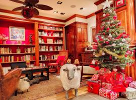 Hôtel La Marisa Grande Plage, hotel v destinaci Saint-Jean-de-Luz