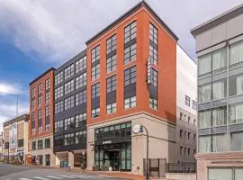 Cambria Hotel Portland Downtown Old Port