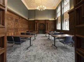 The Hobson Cambridge by Adina