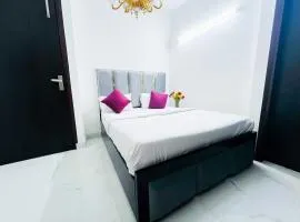 Hotel 24 Stay - Near Max Hospital