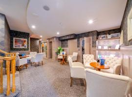 The Gateway Hotel, hotel en Swinford