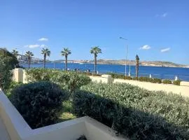 Seafront 3 Bedroom Semi-Villa with an Outstanding Seaview