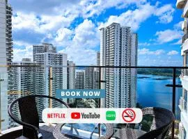 Country Garden Danga Bay By Widebed JB