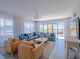 Serenity on 6th Luxury holiday home