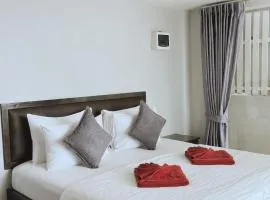 Naiyang Seaview Place Resort