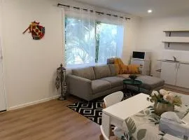 Peaceful Retreat with Private Entry AC WiFi Suite